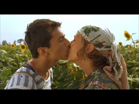 Black Cat, White Cat - Emir Kusturica (1998) - Love Sunflowers - Memorias del Cine