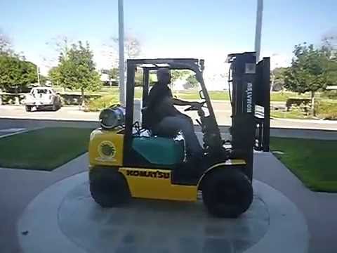 KOMATSU 5000 LB PNEUMATIC TIRE FORKLIFT, MODEL FG25T-12 OTAYSALES.COM 619-671-1020 #19503