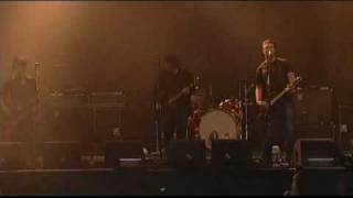 Queens Of The Stone Age - First It Giveth (Lowlands 2005)