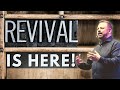 Woman loses it after being told "Jesus loves you." #Revival #Reformation #Outpouring #MarioMurillo