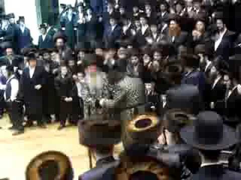 Nikolsburg and Toldos Avrohom Yitschack last Sheva Brachos