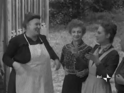 Sorelle Materassi - Passano i soldati!