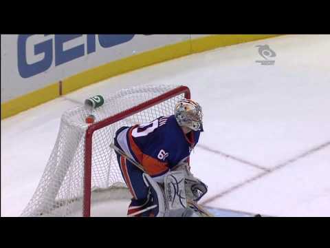Canucks at Islanders - Ryan Kesler 2-1 Goal - 01.11.11 - HD