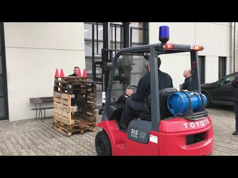 Staplerfahrer-Ausbildung bei FB 6/4 Feuerschutz und Rettungsdienst Siegen #2