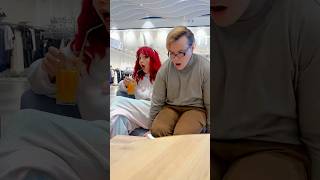 I just sat down to drink juice and suddenly found a brother ?