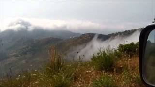 preview picture of video 'azeffoun montage traspersant les nuages beau paysage detente 2012 par lumière environnement2'