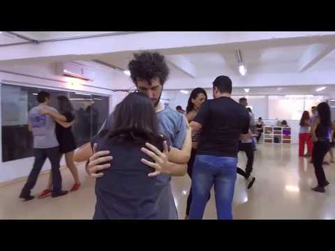 Turma de Zouk Brasileiro na Academia Lá na Dança