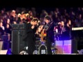 Beady Eye perform "Wonderwall" at the Olympic ...
