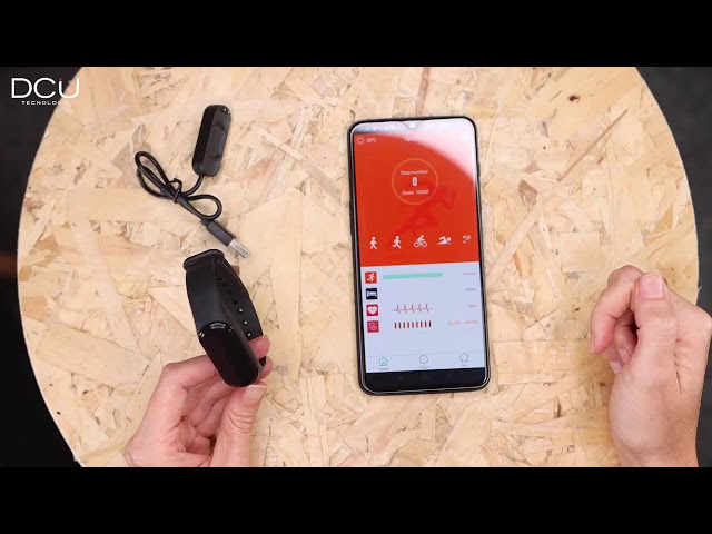 DCU Tecnologic Pulsera de Actividad Negra video