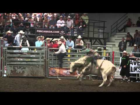 Tanner Girletz vs. Franklin's 111U Buffalo Chips. Stavely, AB (PBR) '13