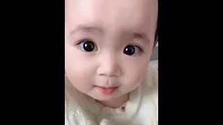 Download lagu Do you still remember that a year ago, since learning to call mom, whenever you saw her, you would mp3 Download lagu Do you still remember that a year ago, since learning to call mom, whenever you saw her, you would mp3