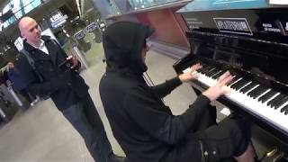 Ruthlessly Bashing Out Beethoven - Eight To The Bar