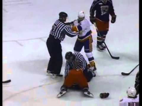 Wade MacLeod vs Steven Oleksy