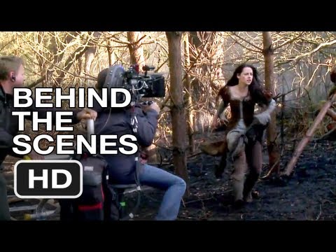 Snow White and the Huntsman (Featurette 'Setting the Stage')