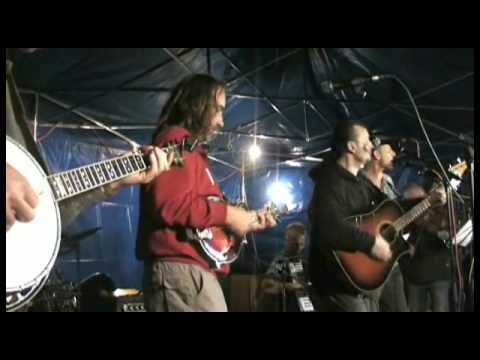 Skromný Leon -  Oči pálí a silnice je jak klín černej (2010)