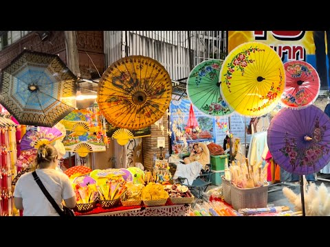 Wua Lai Walking Street Chiang Mai Tailândia 11 de março de 2023