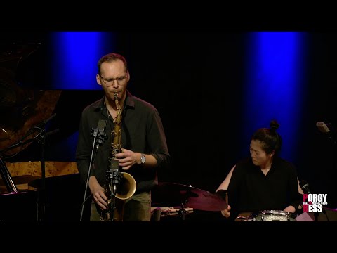 Timo Vollbrecht FLY MAGIC: Desert City