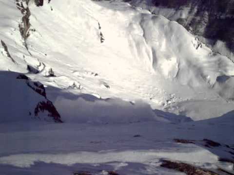 Lawine am Hasliberg (am Lauber).MPG