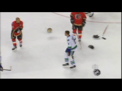 Willie Mitchell vs Jarome Iginla Oct 11, 2008
