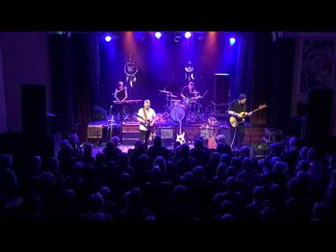 Matthew Curry "Dancing In the Kitchen" Live.