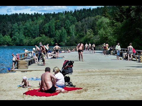 ca akcijų pasirinkimo sandoriai bd kaip padaryti papildomus pinigus kolegijoje