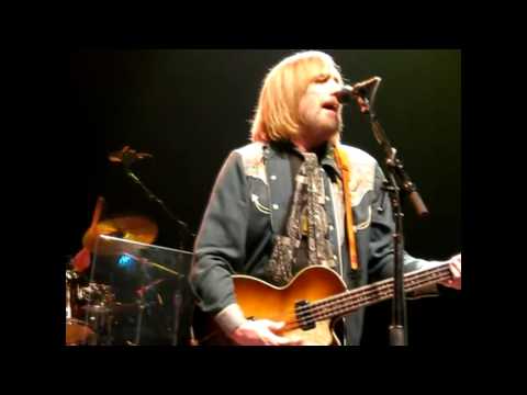 The Wrong Thing To Do - MUDCRUTCH, April 20, 2008