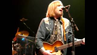 The Wrong Thing To Do - MUDCRUTCH, April 20, 2008