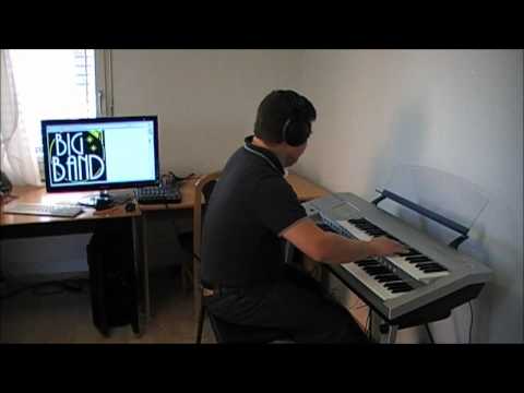 Marco Cerbella plays "Moonlight Serenade", Glenn Miller (D-Deck, Electone)