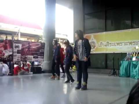 120121 Misster Monster Cover Boyfriend -Don't touch my girl+Starlight Moonlight @ Siam University