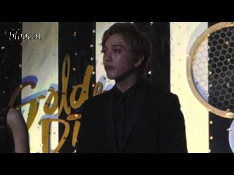 [Fancam] MC Yonghwa (CNBLUE) receives Malaysia Favorite Artiste Award [Golden Disk Awards 2013]