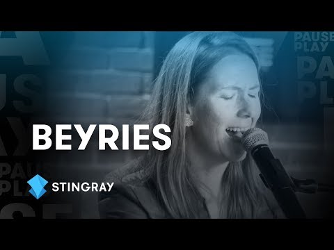 Beyries - Wondering | Live @ Stingray PausePlay