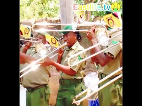 Watch 🔥the most entertainig kenya prison band that made citizens to go crazy by dancing#viralvideo#