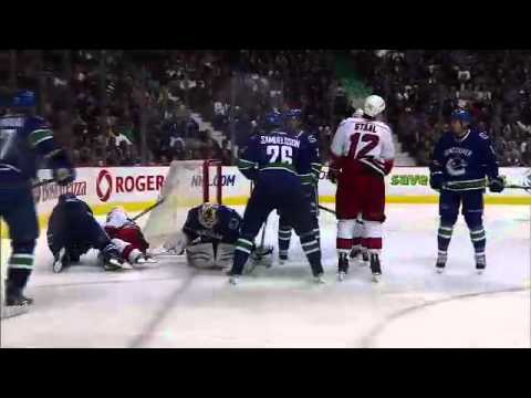 Vancouver Canucks vs Carolina Hurricanes Highlights 10/17/10