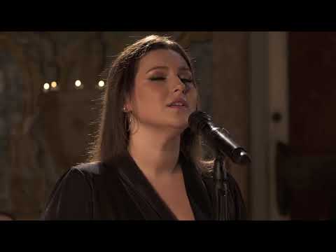 Beatriz Felicio  -  Beijo de Amora