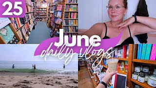 JUNE 25 VLOG | exploring OBX book stores, jumping waves, playing a board game with Alice + more