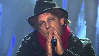 Baby Dooks kao Prljavo Kazaliste: Heroj ulice