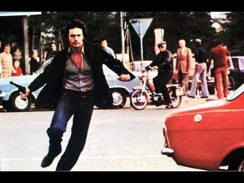 Mark il Poliziotto Scena Cult