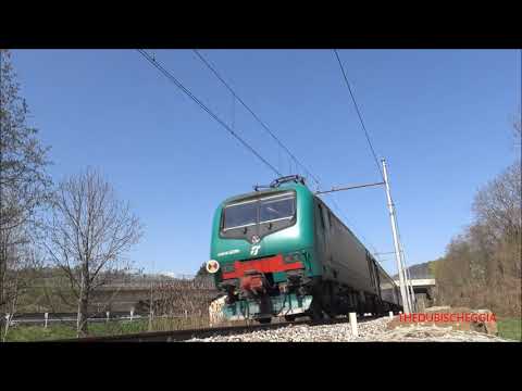 TRENI REGIONALI IN TRANSITO AL CASELLO A ROBILANTE. (CN) VEN.  2 -  4 - 2021.