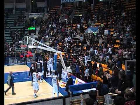 Biancoblu-Veroli festa tifosi 22.1.2012.avi