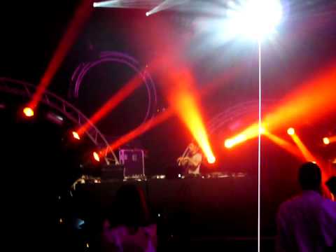 Fuckin' Down  - Tristan Garner & Gregori Klosman @ Equinoxe 2010