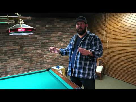 VLOG #10 - The Joe Rogan Experience, Pies, & a Hangover