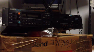 Video thumbnail for Roland S220 Digital sampler - testing functions QUICKDISC by Hikes - Bikes - Boats - Builds