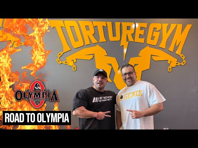 Vídeo relacionado con Camiseta de Gimnasio Divertida de Torturer Personal Trainer Camiseta