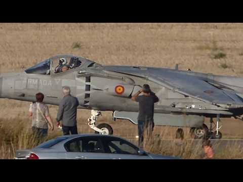 AV-8B Harrier Armada display Festa al Cel 2017