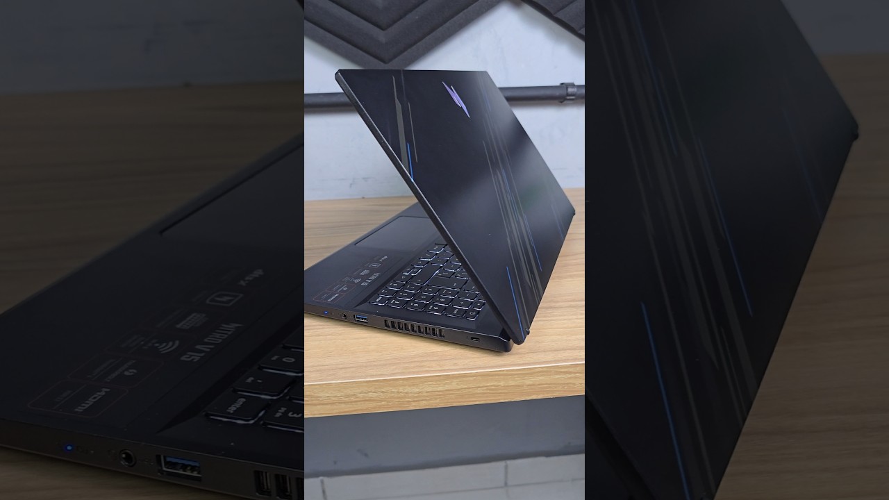 Miniatura da avaliação em vídeo de Notebook Gamer Acer Nitro V15 Intel Core i5-13420H RTX 4050 8GB 512GB