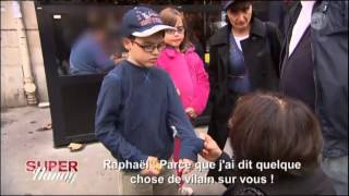 Super Nanny se fait traiter de pétasse par un enfant de 8 ans