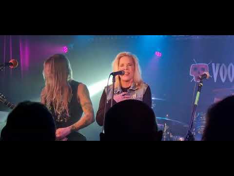 Cherie Currie - 'Mr. X' clip (Belfast, March 2023)