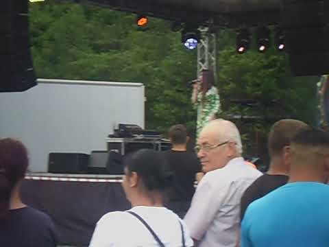 Briana Patrascu La Ziua Comunei Tisau