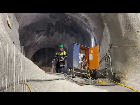 Tief in der Kaverne von Limberg 3 | VERBUND