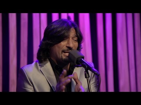download lagu mp3 mp4 Belle Comme Une Rose, download lagu Belle Comme Une Rose gratis, unduh video klip Belle Comme Une Rose